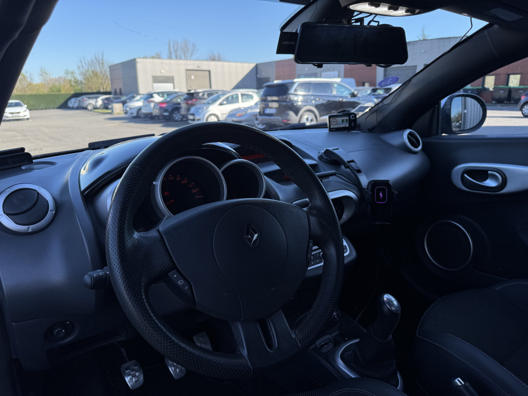 Renault Wind — 16