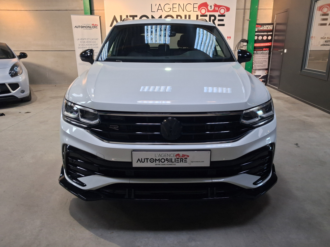 Volkswagen Tiguan — 2