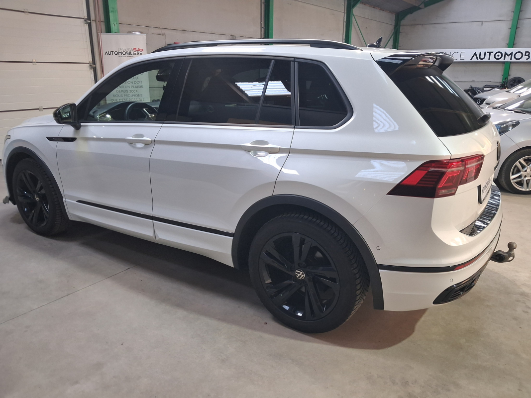 Volkswagen Tiguan — 12