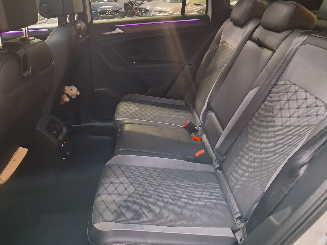 Volkswagen Tiguan — 16