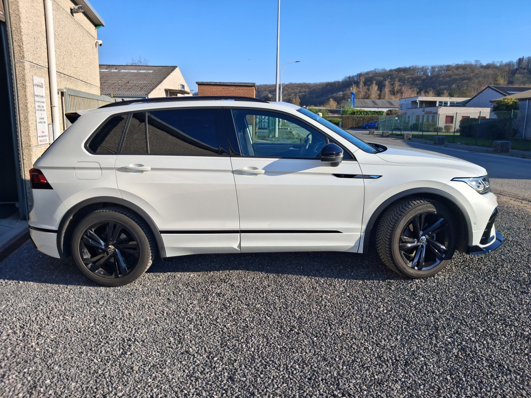Volkswagen Tiguan — 32