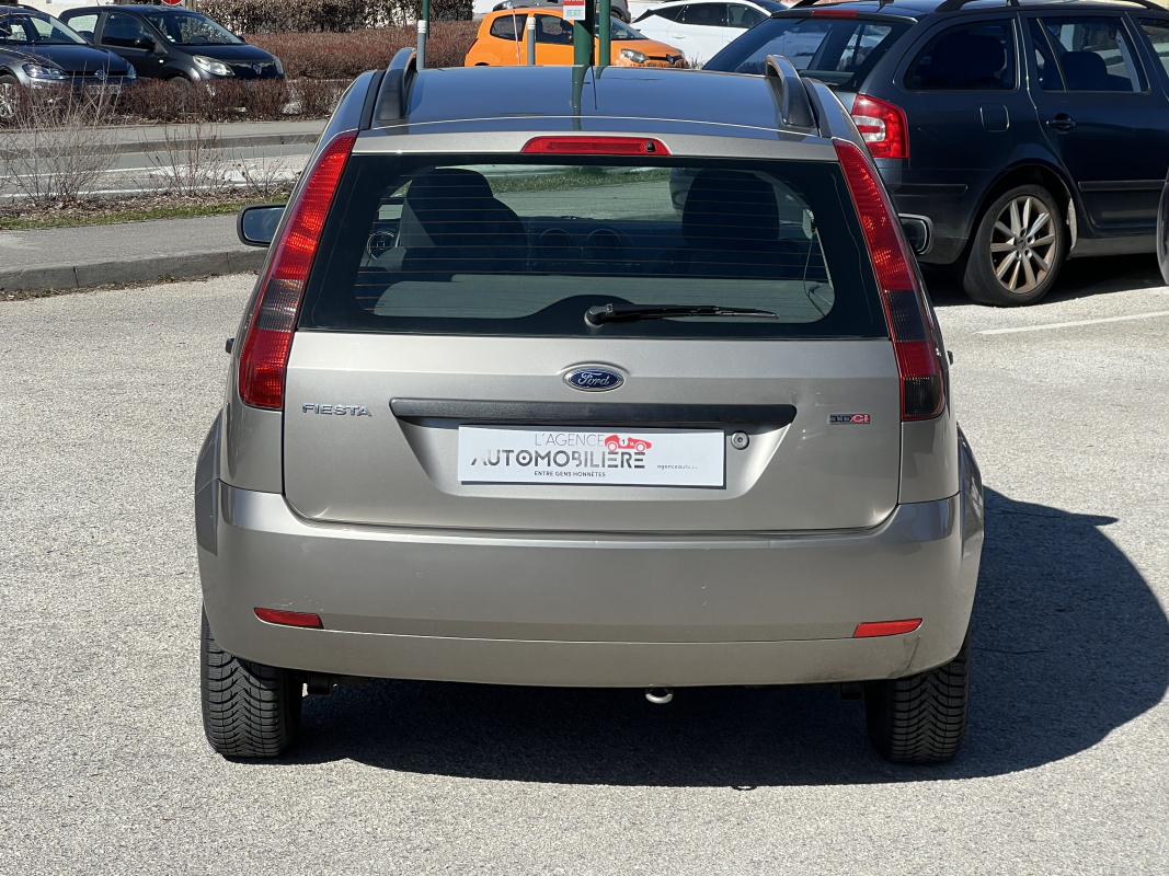 Ford Fiesta — 4