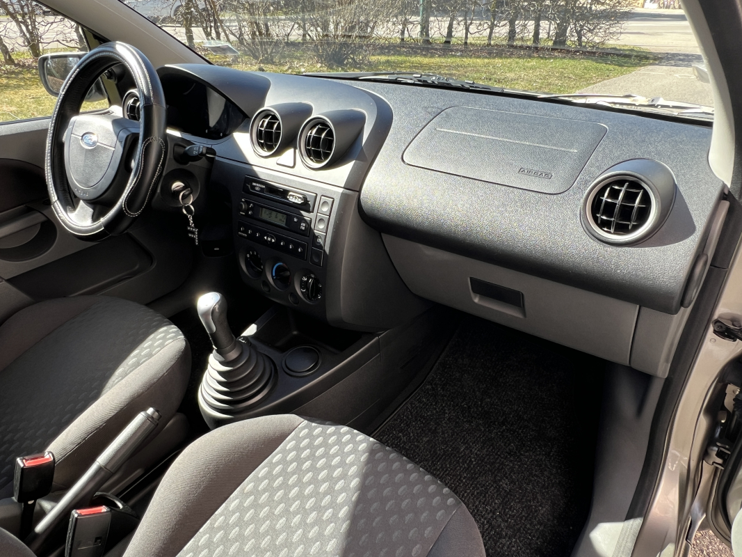 Ford Fiesta — 22