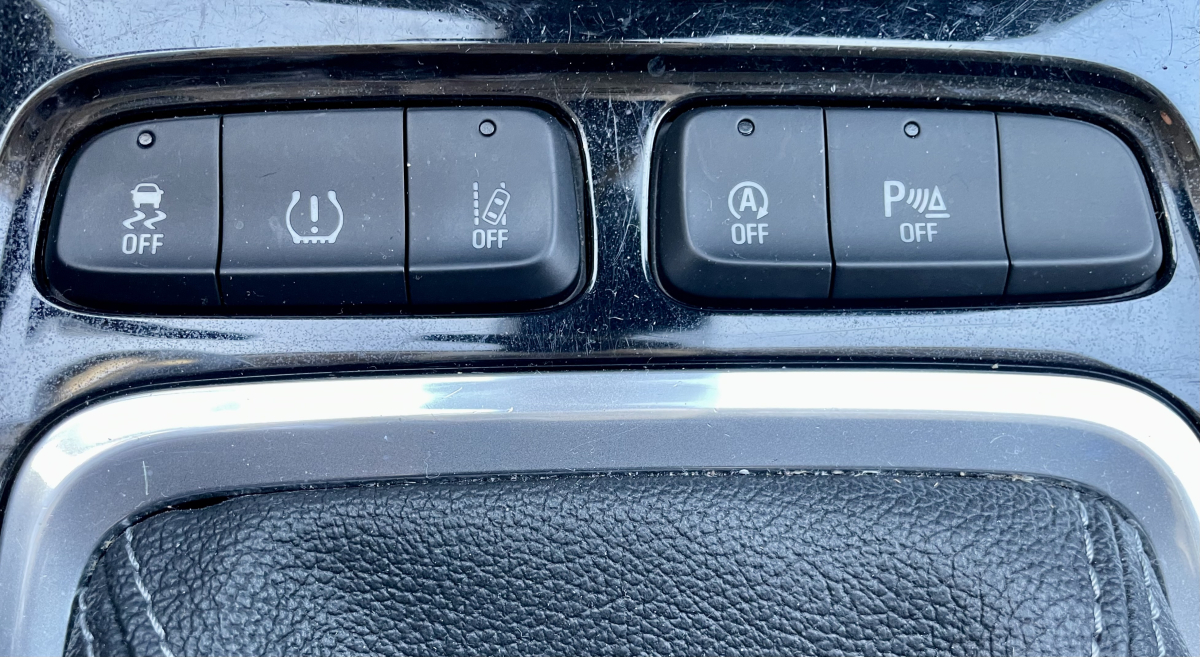 Opel Crossland x — 17