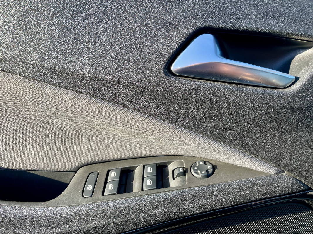 Opel Crossland x — 28