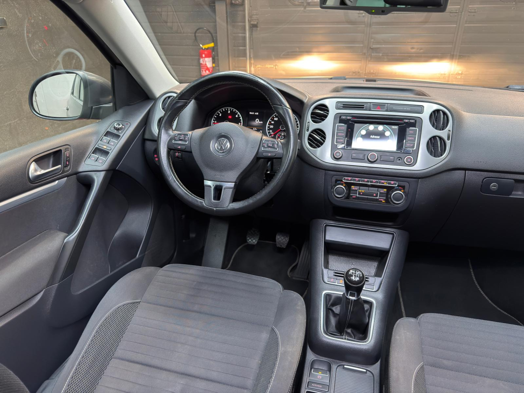 Volkswagen Tiguan — 20