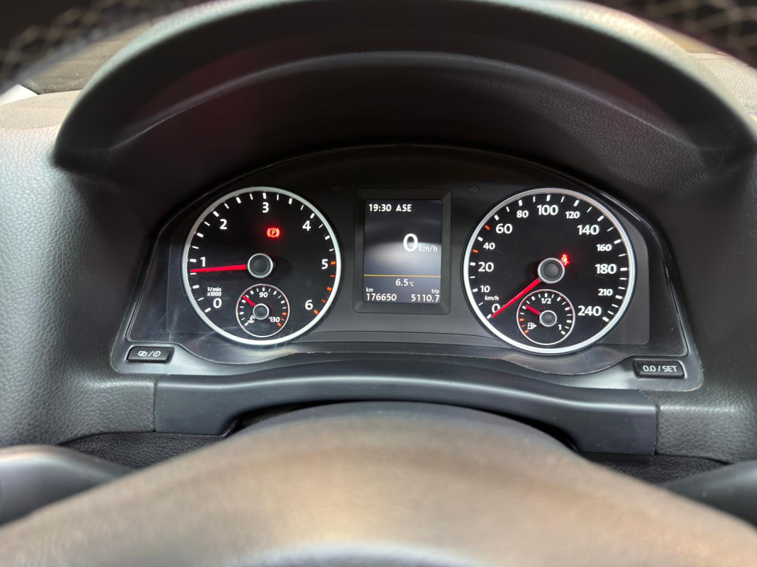 Volkswagen Tiguan — 13