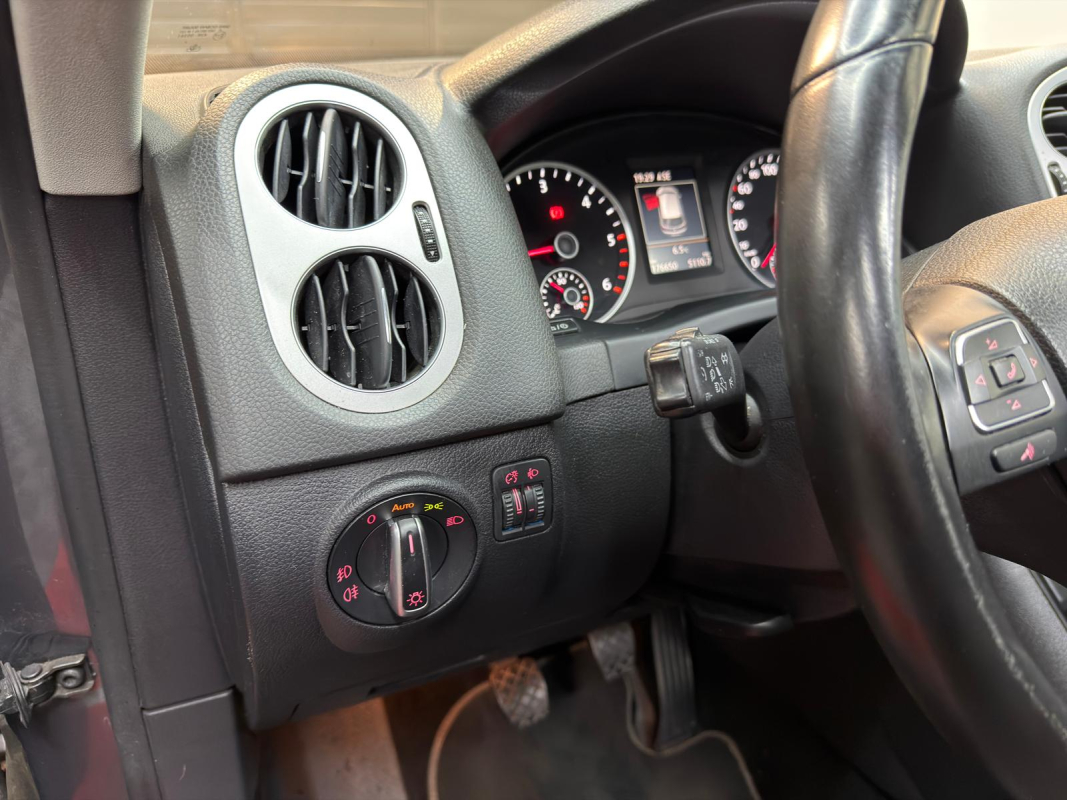 Volkswagen Tiguan — 30