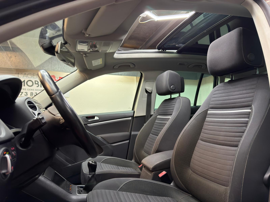 Volkswagen Tiguan — 9