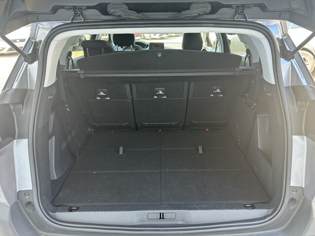 Peugeot 5008 — 15
