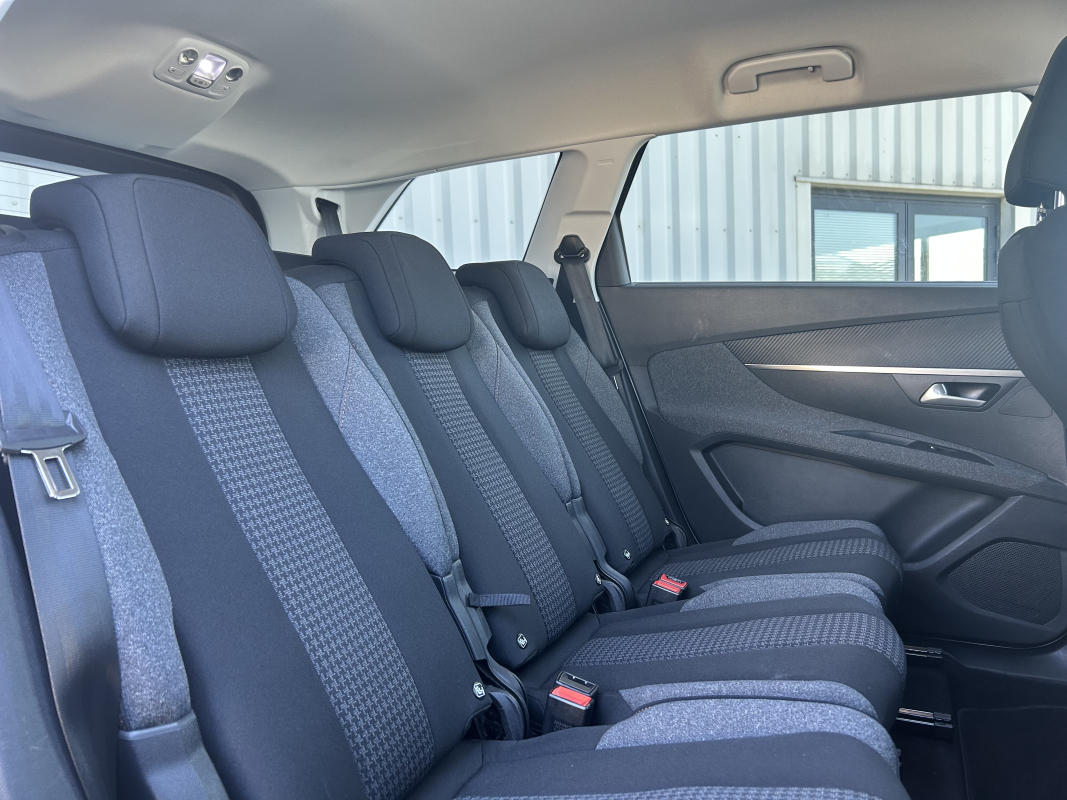 Peugeot 5008 — 31