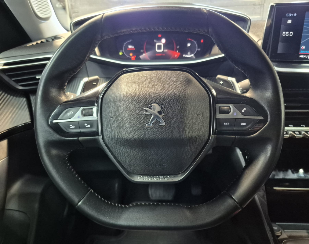 Peugeot 2008 — 13