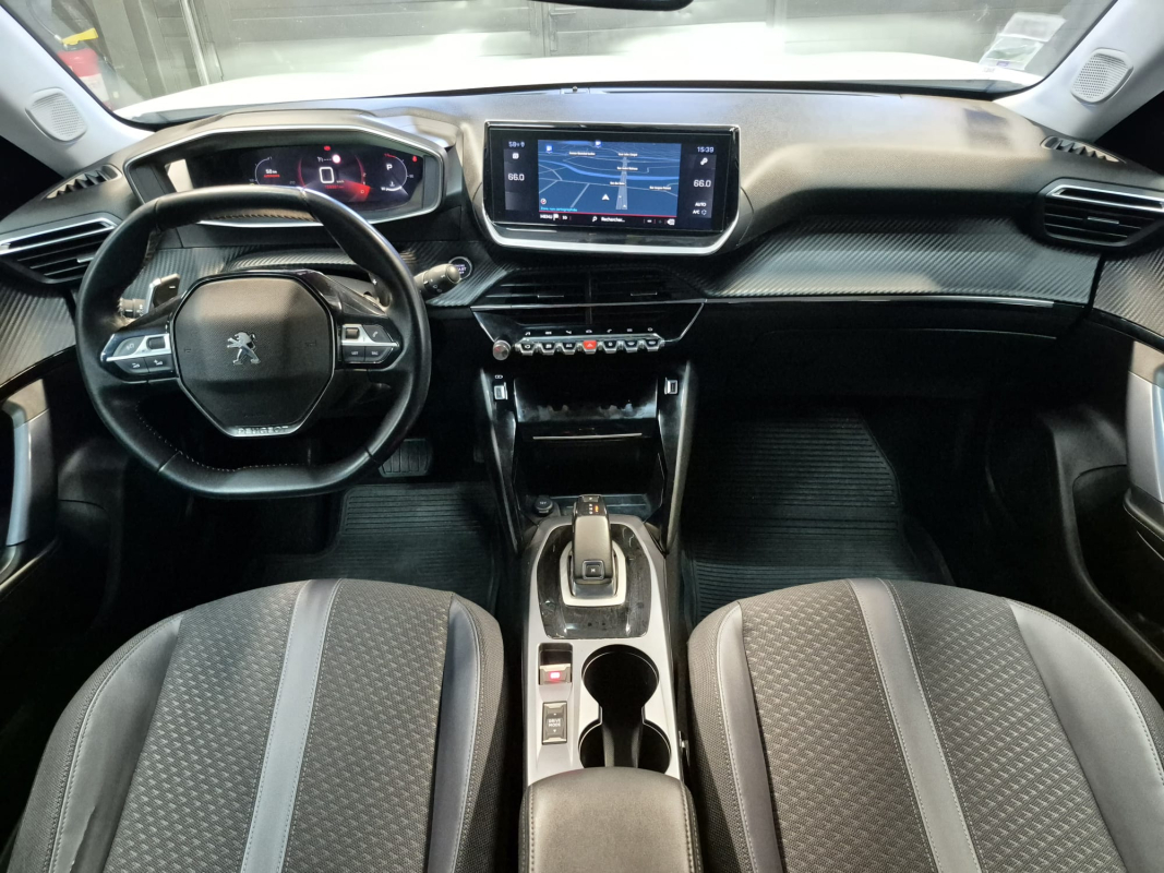 Peugeot 2008 — 11