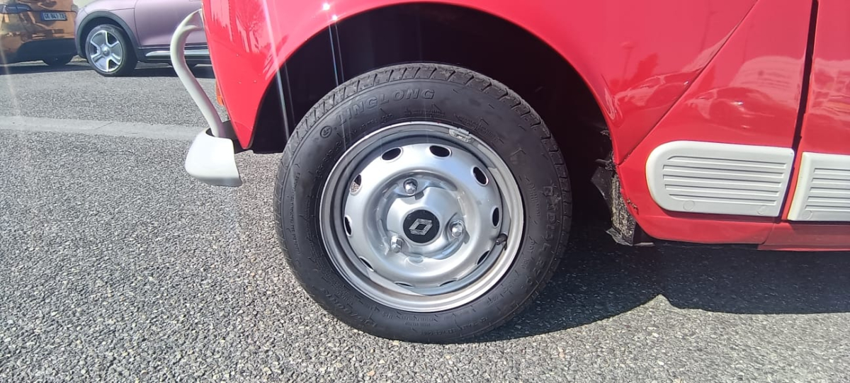 Renault 4 — 15