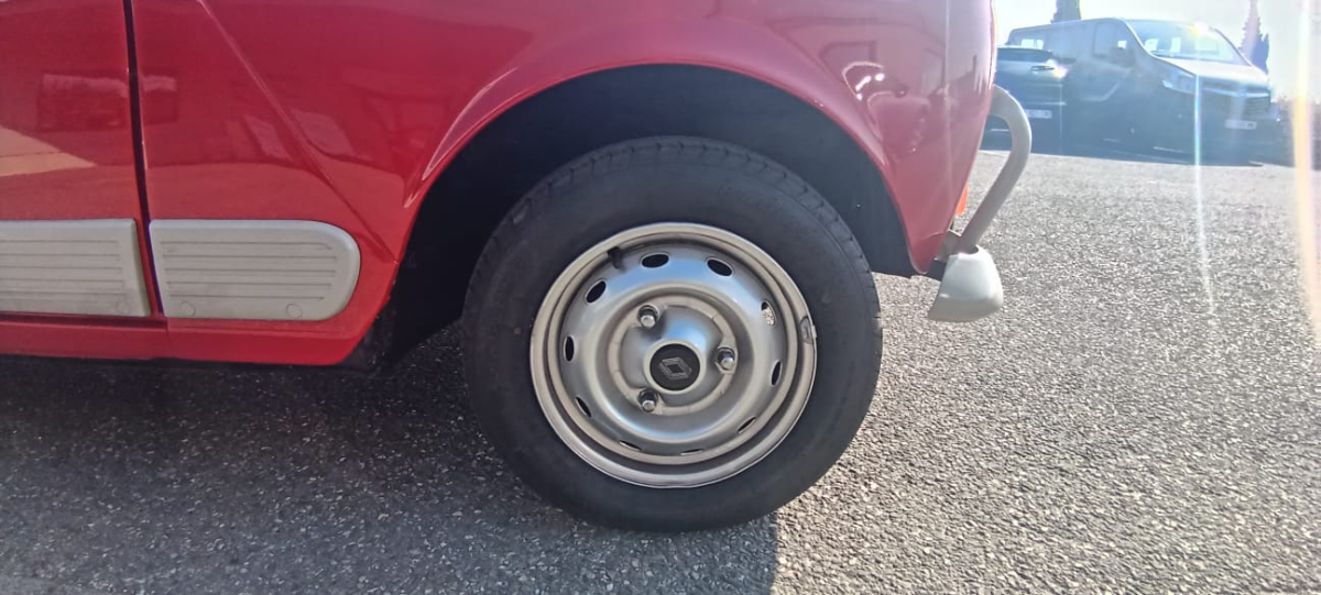 Renault 4 — 18
