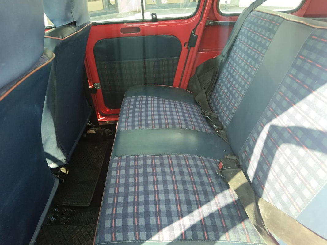 Renault 4 — 11