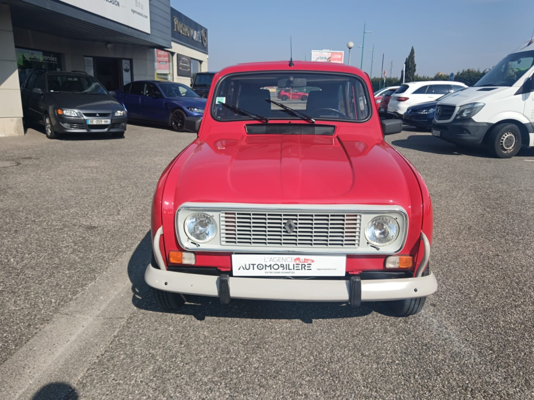 Renault 4 — 8
