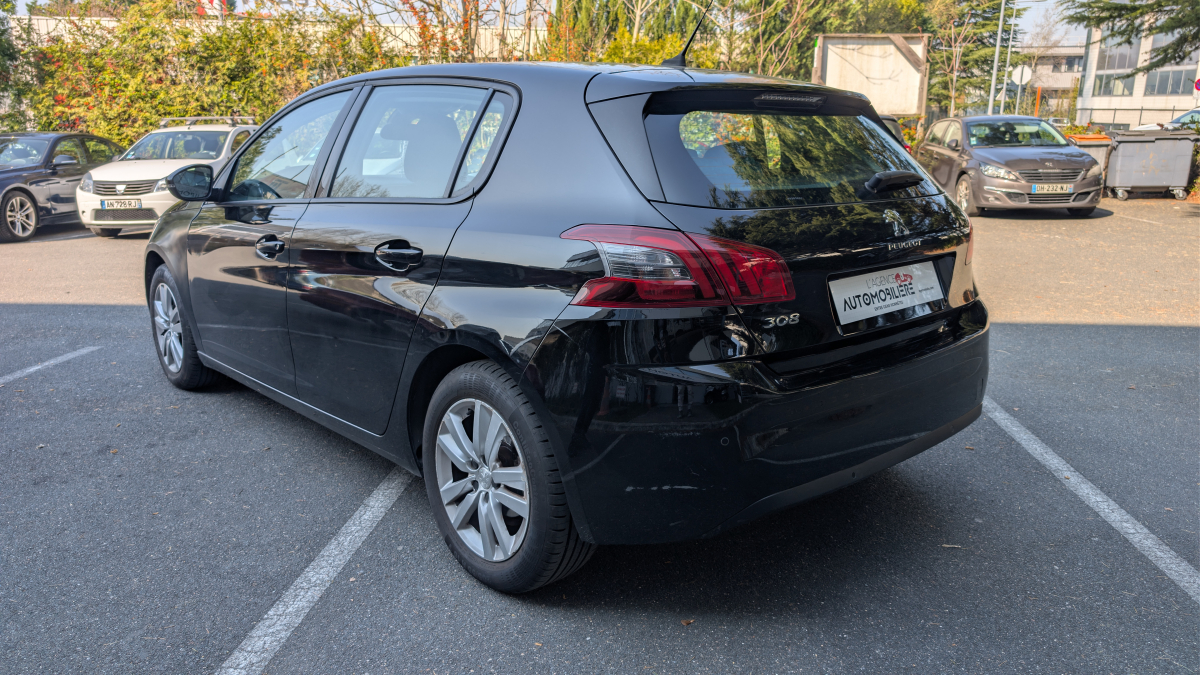 Peugeot 308 — 5