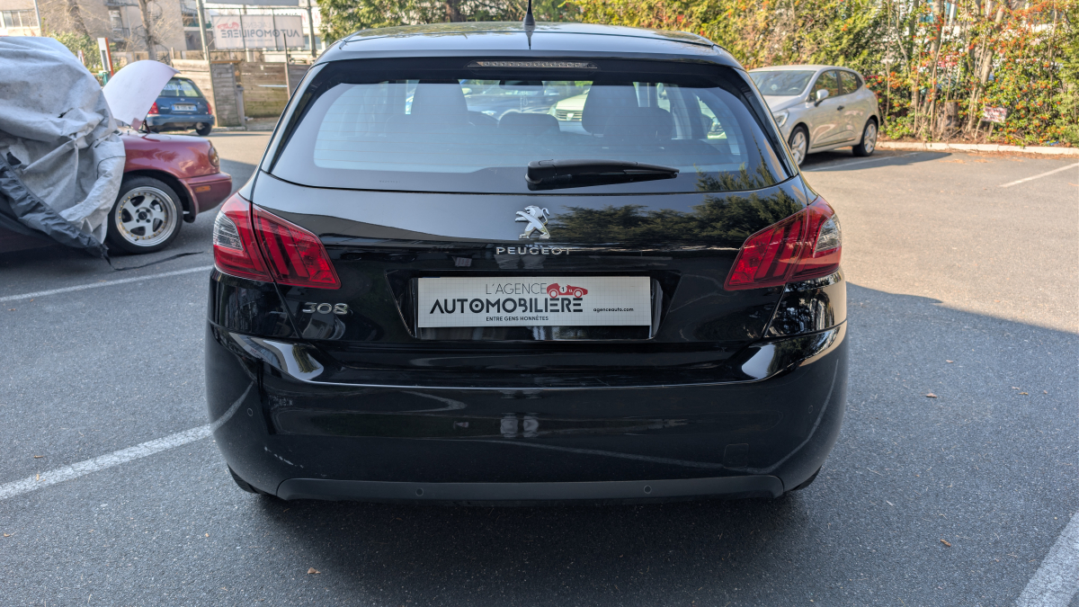 Peugeot 308 — 6