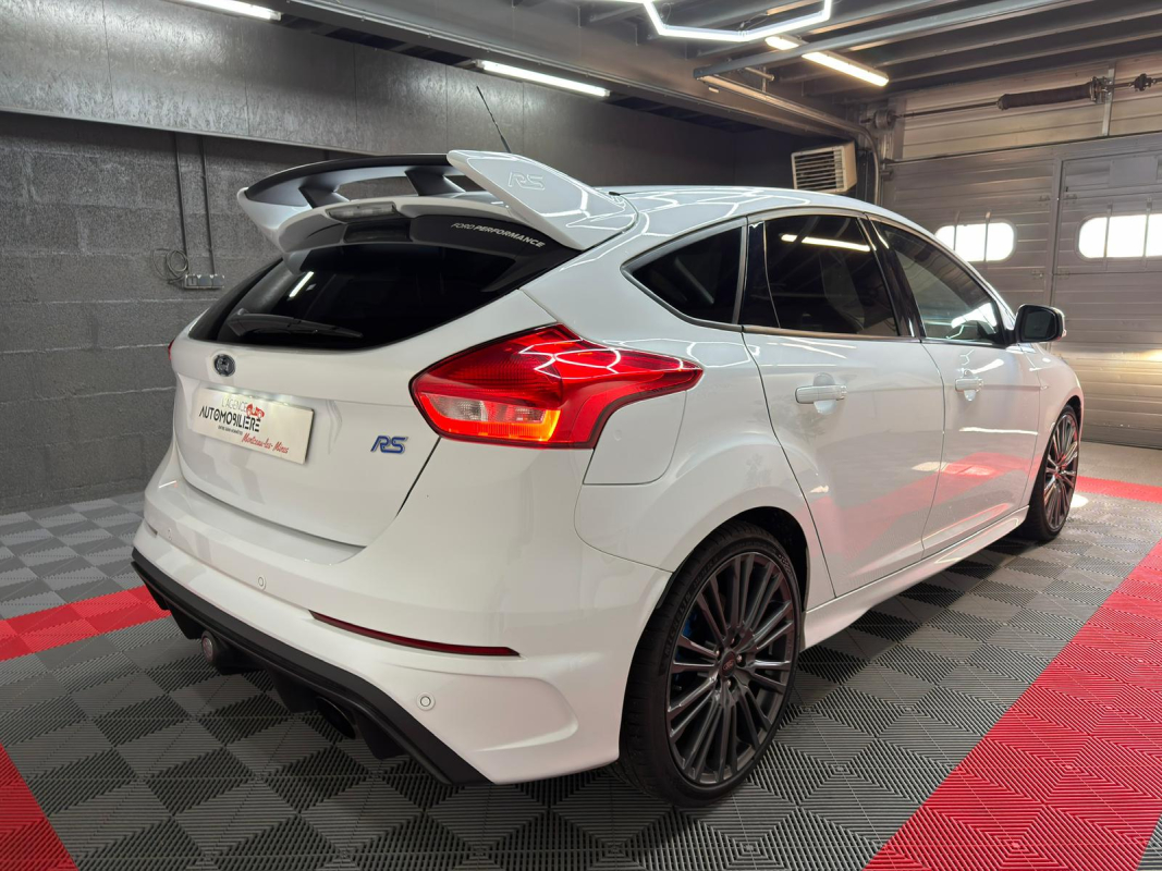 Ford Focus — 5