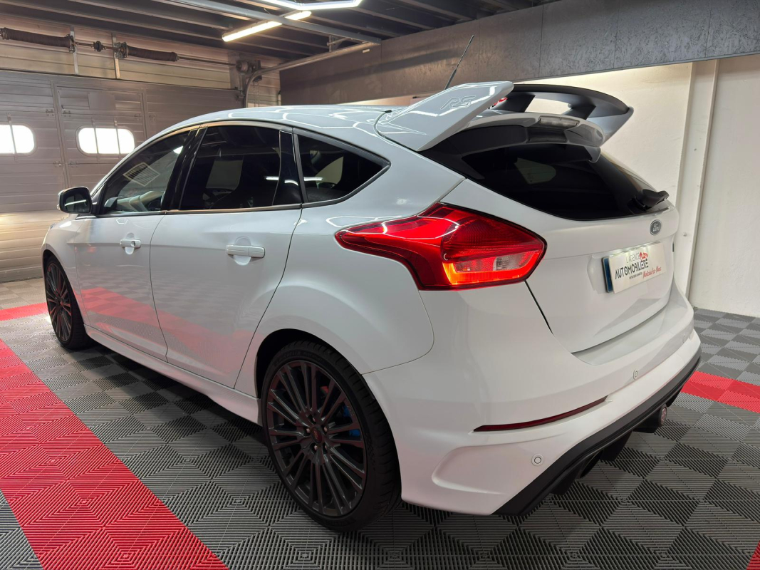 Ford Focus — 7