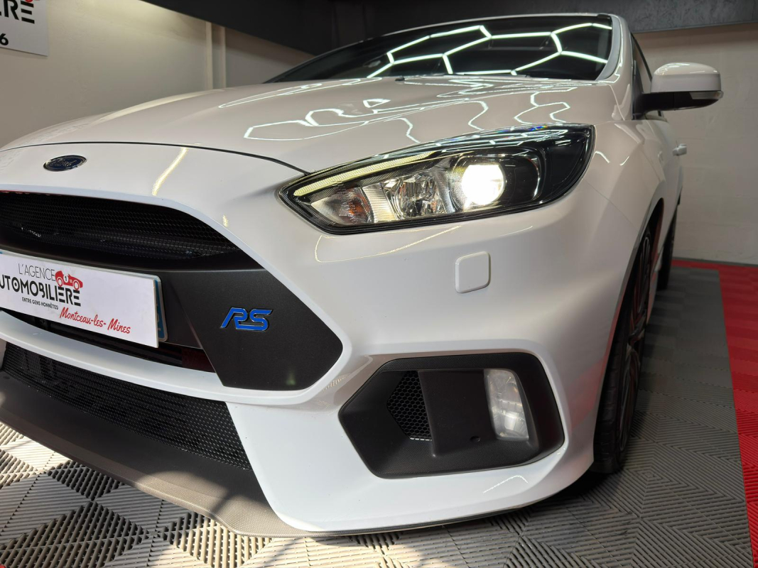 Ford Focus — 8