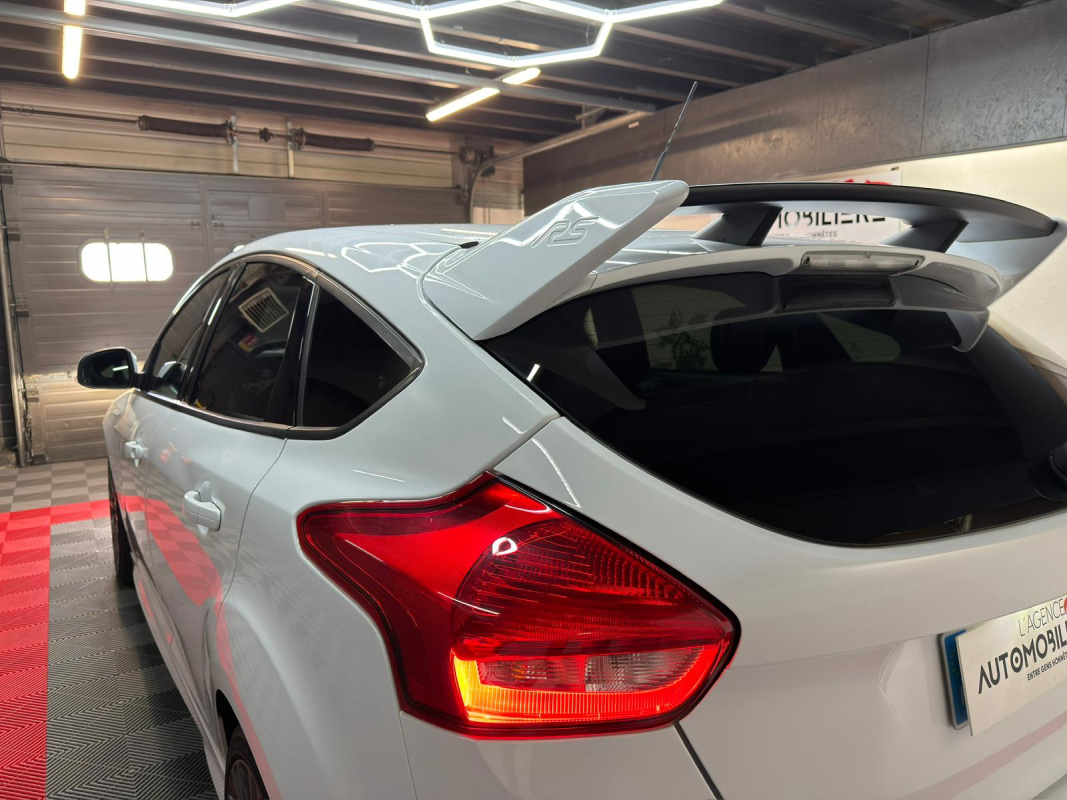 Ford Focus — 10