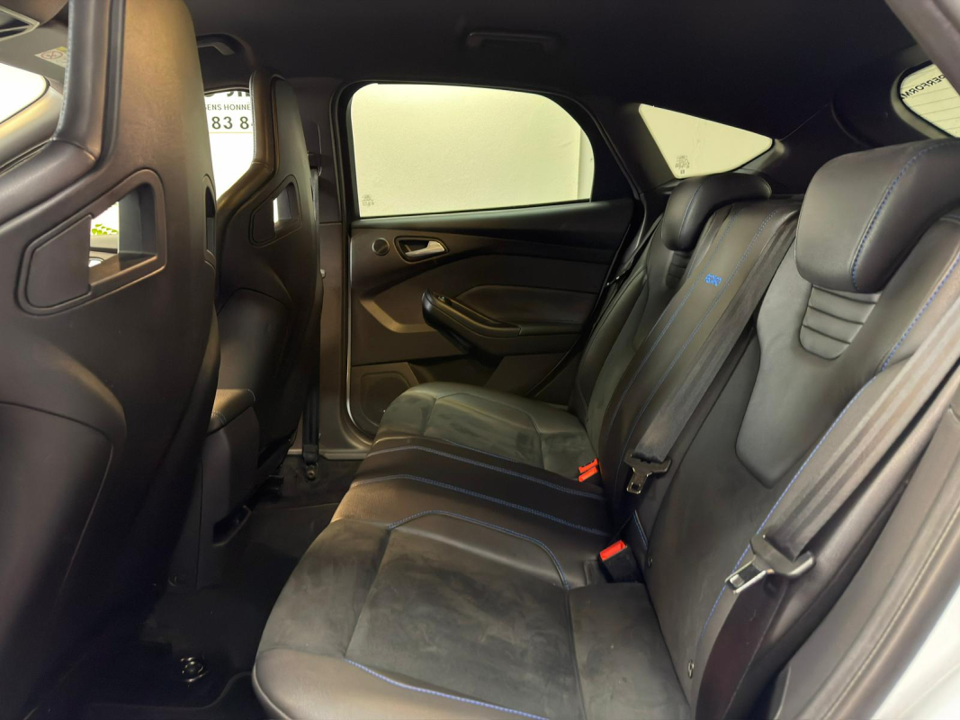 Ford Focus — 25