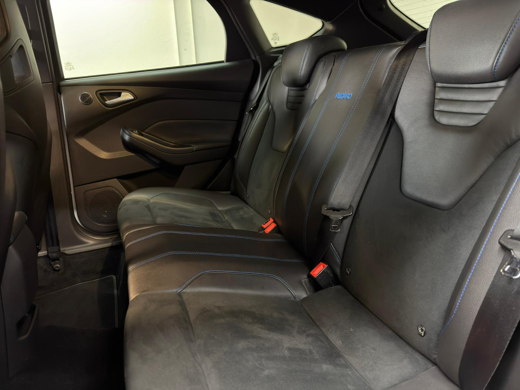 Ford Focus — 27