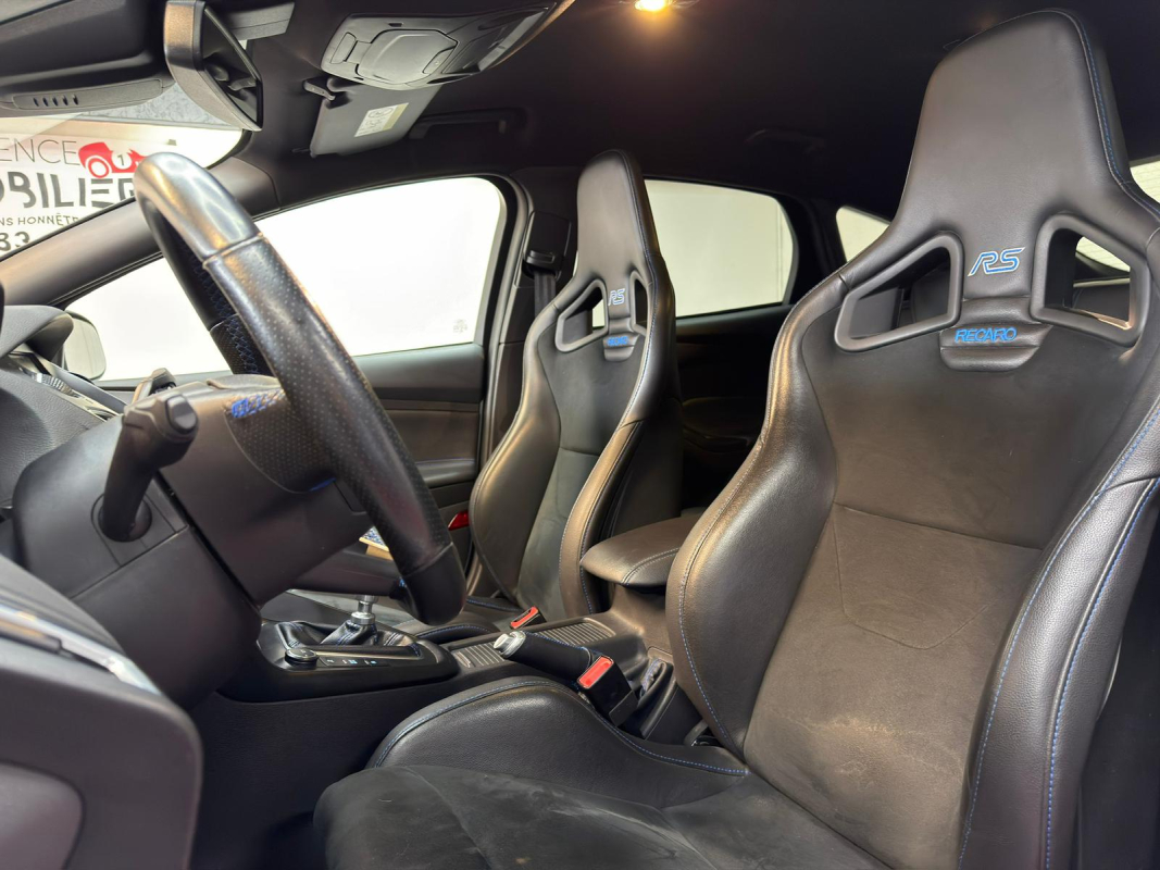 Ford Focus — 15