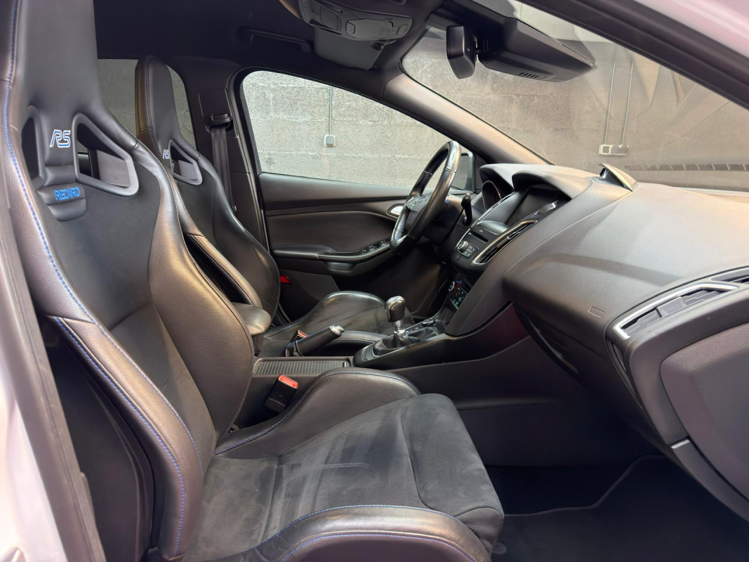 Ford Focus — 23