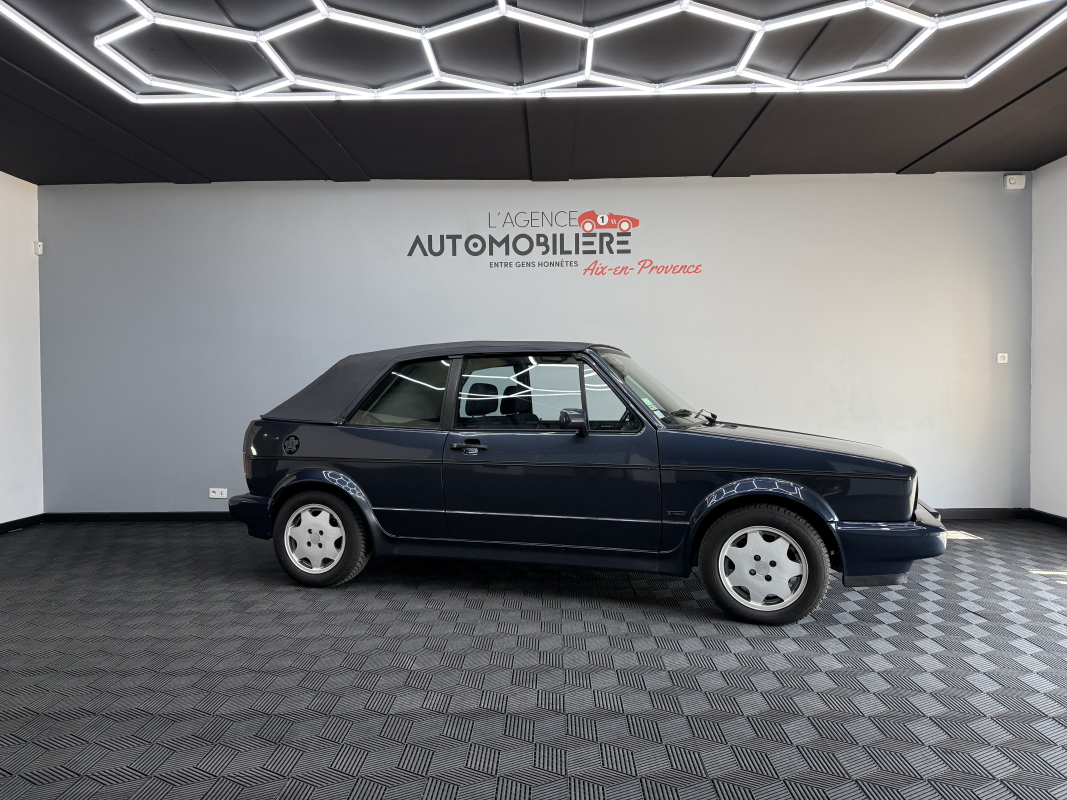 Volkswagen Golf — 3