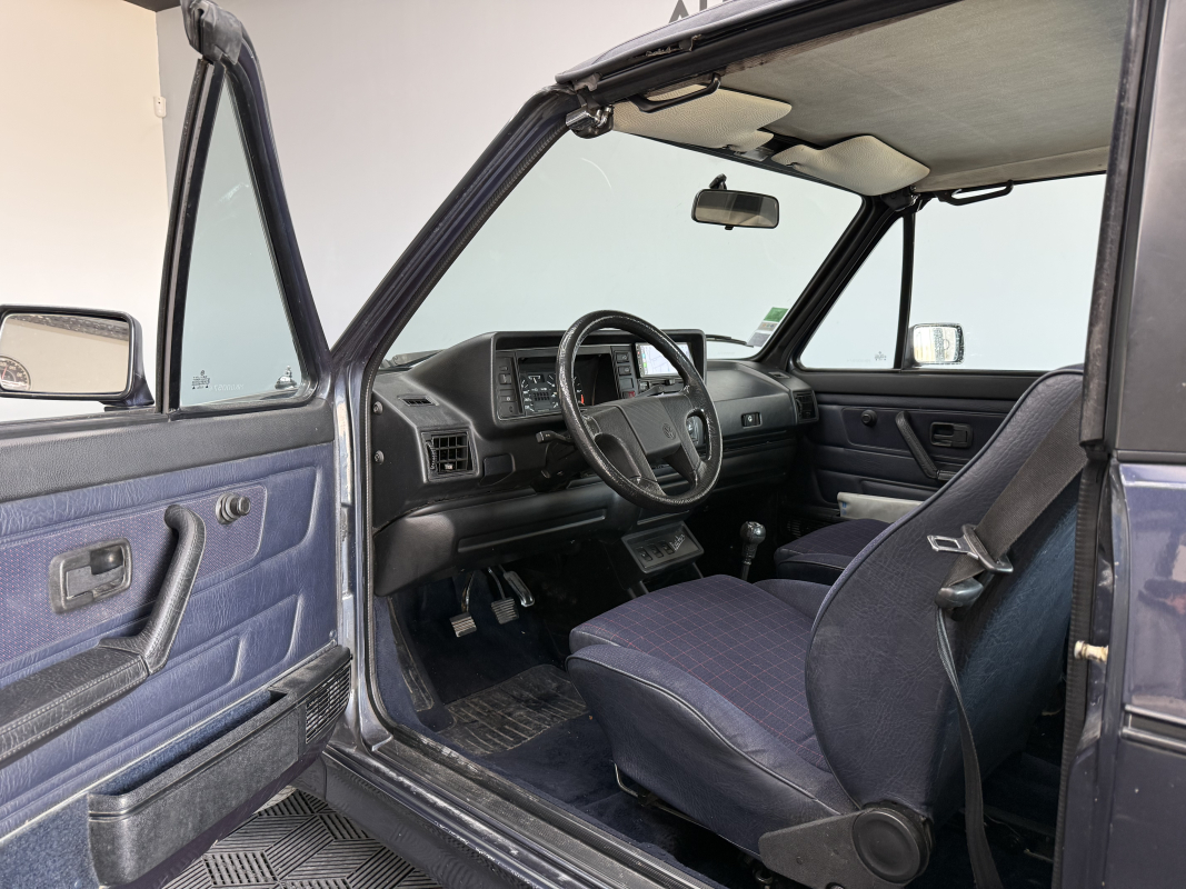Volkswagen Golf — 13