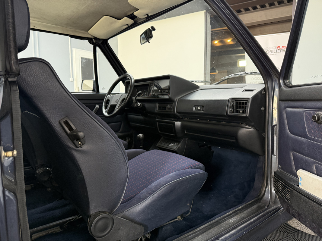Volkswagen Golf — 22