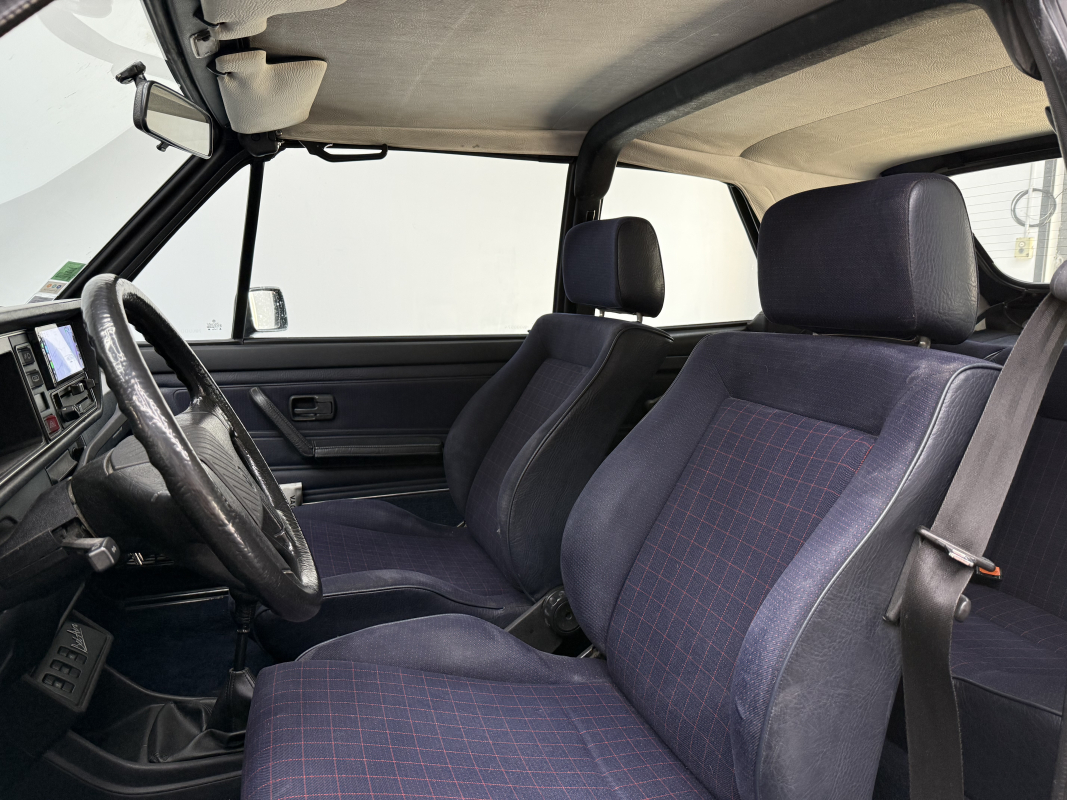 Volkswagen Golf — 28