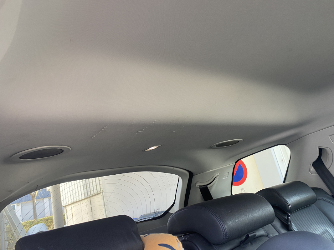 Land Rover Discovery — 25