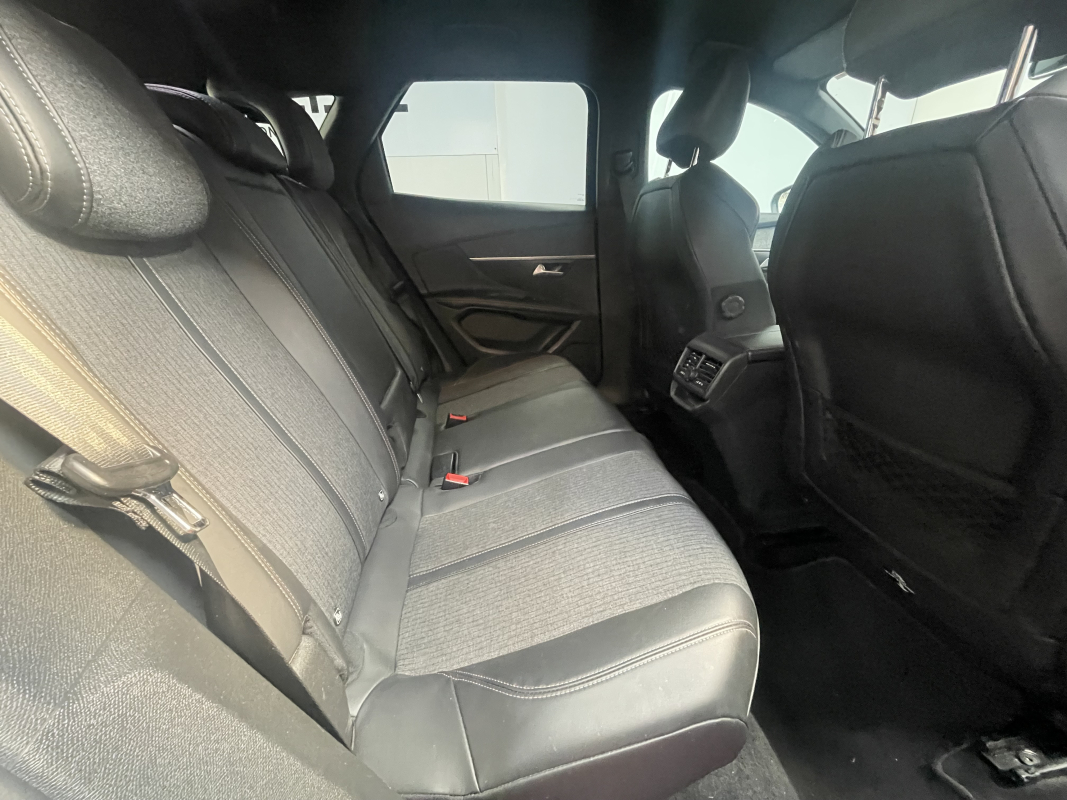 Peugeot 3008 — 19