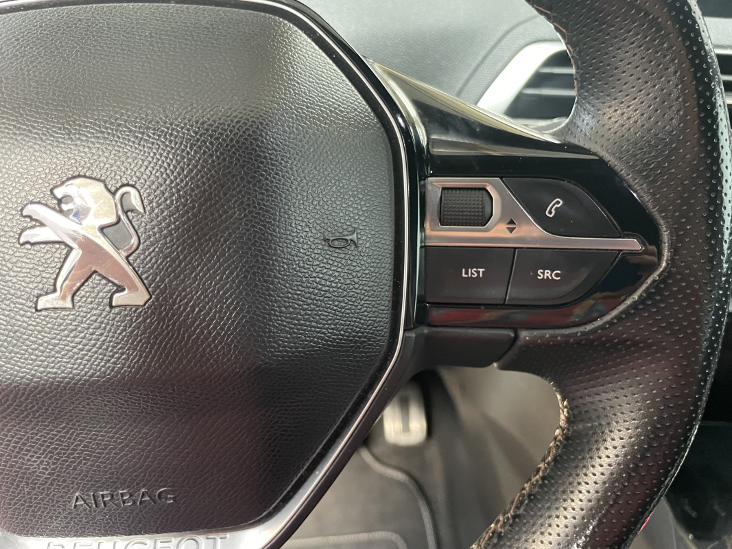 Peugeot 3008 — 15