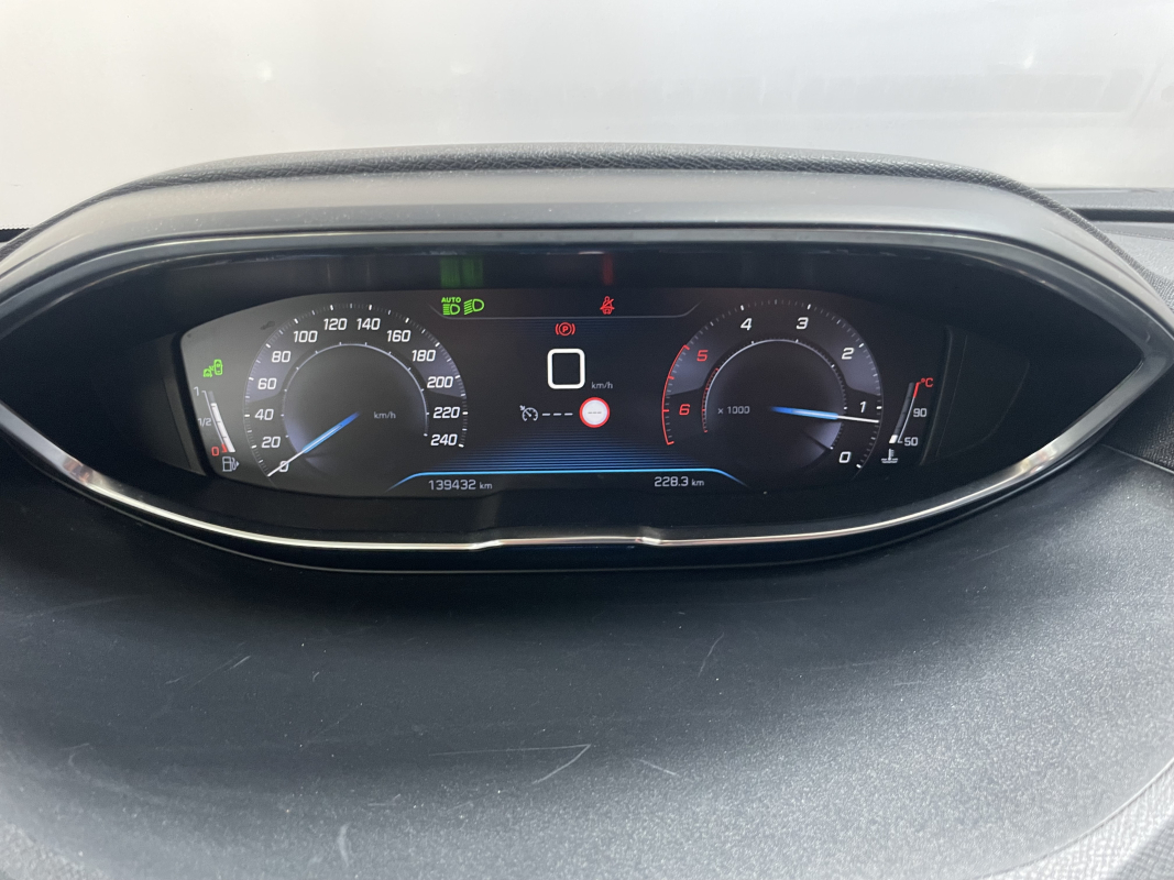 Peugeot 3008 — 14