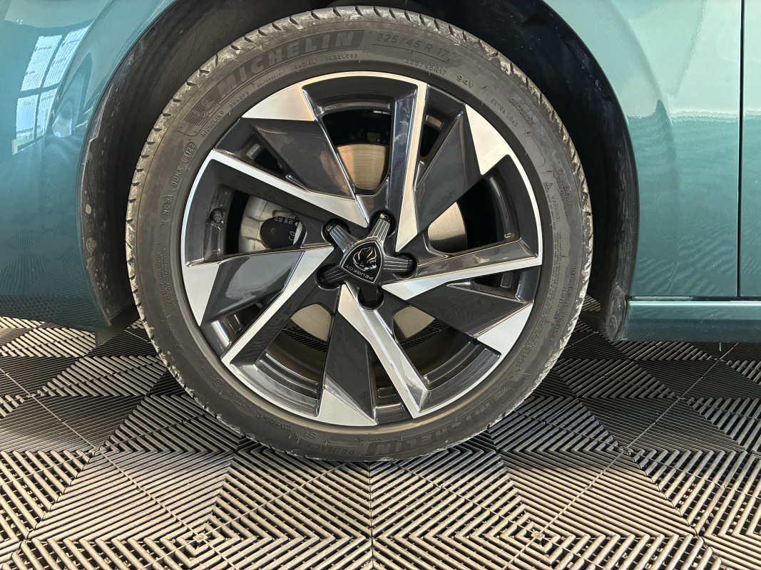 Peugeot 308 SW — 35