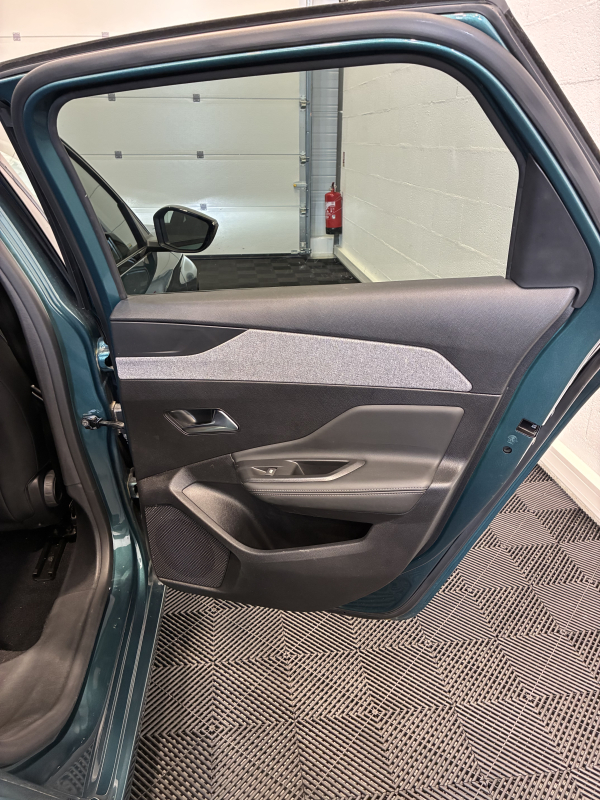 Peugeot 308 SW — 17