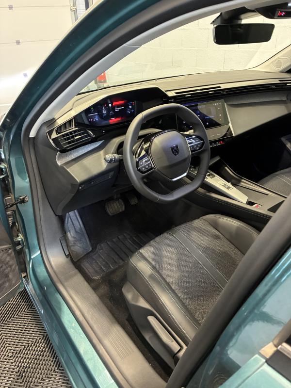 Peugeot 308 SW — 13
