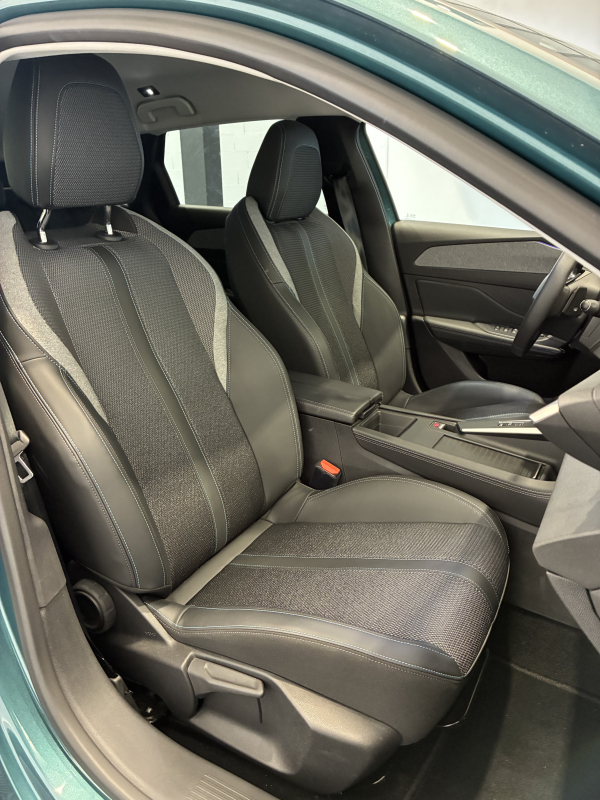Peugeot 308 SW — 24