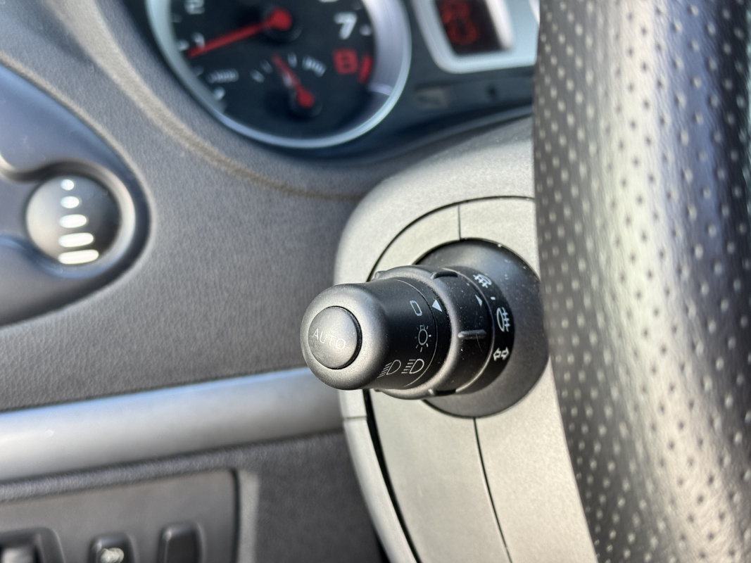 Renault Clio — 19