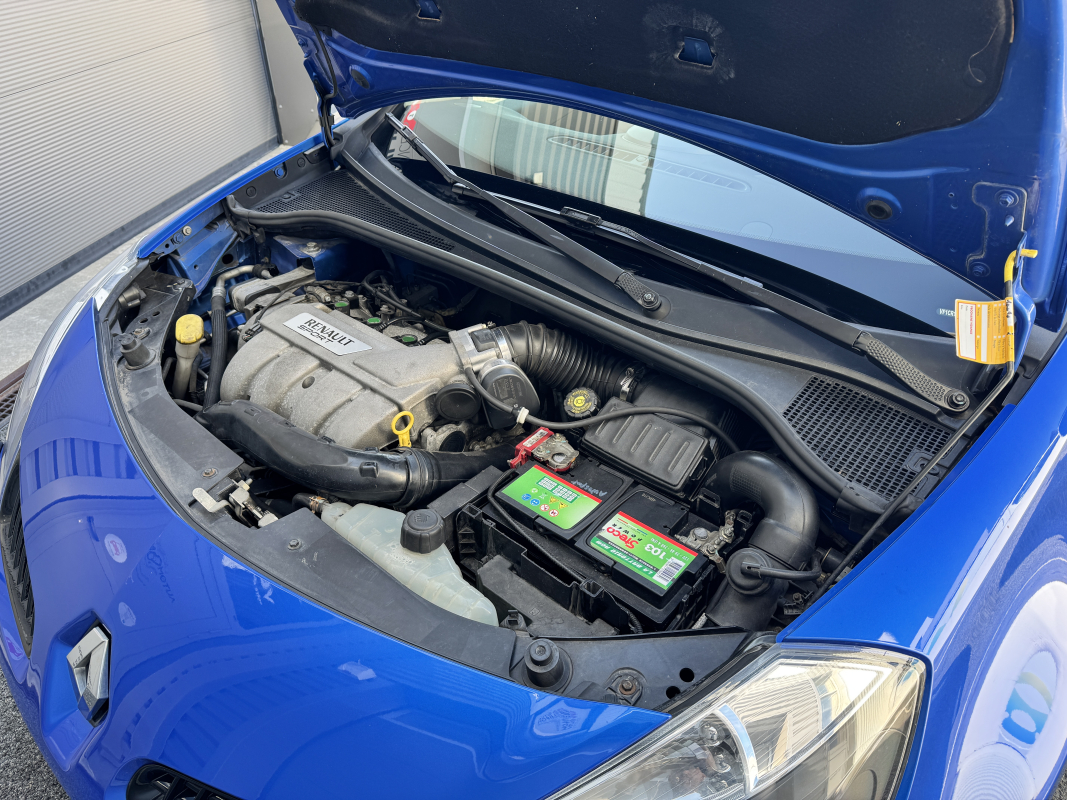Renault Clio — 30