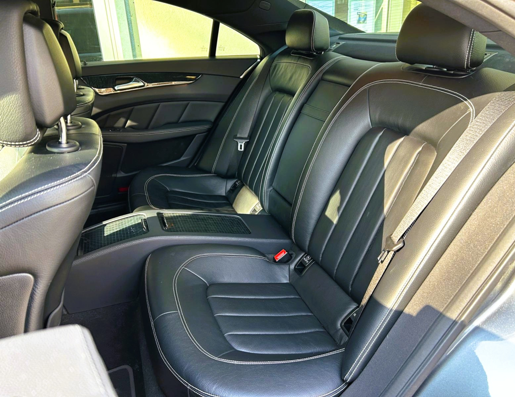 Mercedes CLS — 11