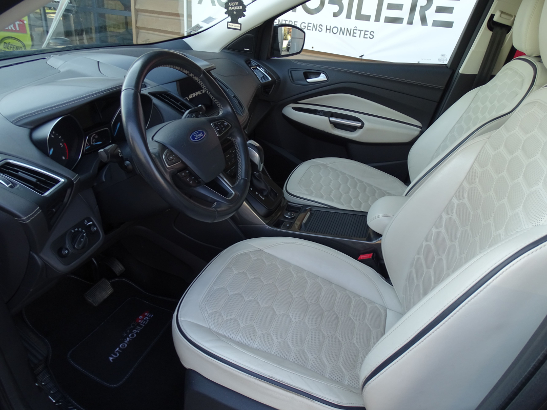 Ford Kuga — 11