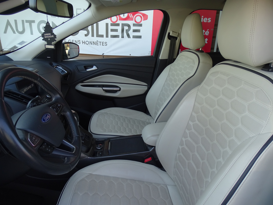 Ford Kuga — 12