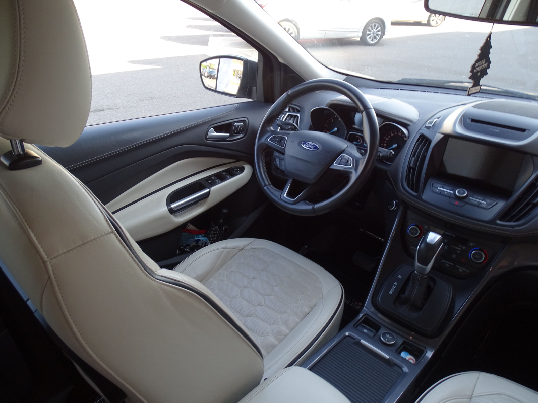 Ford Kuga — 16