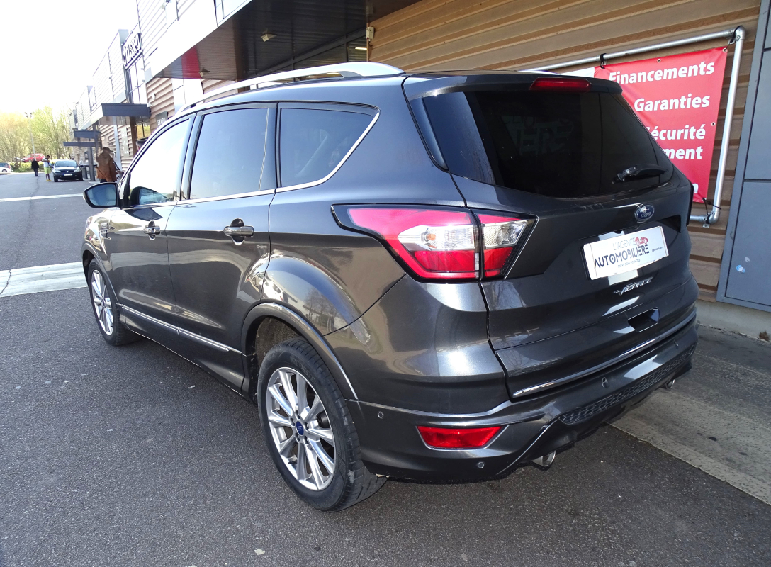 Ford Kuga — 9